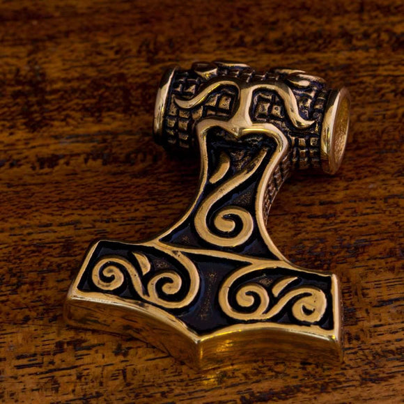 Stor flot thorshammer i Bronze, med et flot autentisk mønster! - perfekt hvis man ønsker et smykke der er inspireret af vikingetiden! 